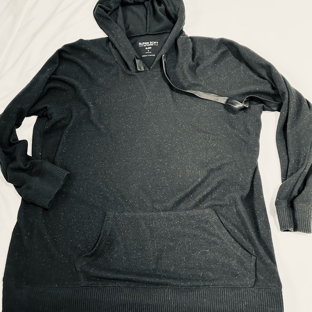 Black Torrid pullover sz 1